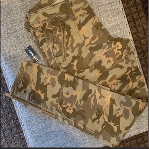 Old Navy Rockstar Moto Jeans Sz10